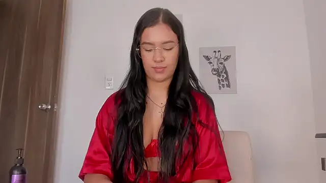 Snapshot of Hanna_Risso chatting on February 19, 6:16 pm Hanna Risso online show from February 19, 6:16 pm