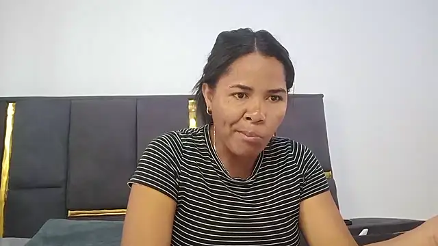 aleixane online show from March 25, 8:35 am