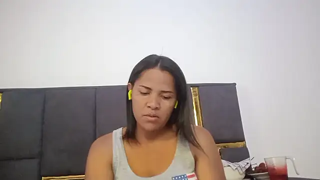 aleixane online show from December 5, 12:15 pm