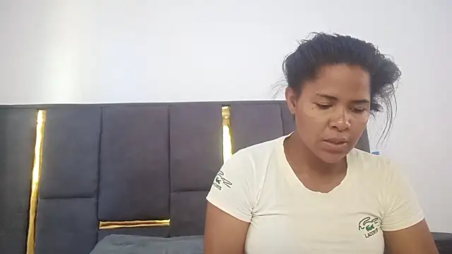 Snapshot of aleixane chatting on February 9, 7:17 am aleixane online show from February 9, 7:17 am