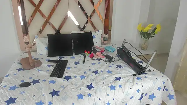 elena mature online show from February 11, 7:47 pm