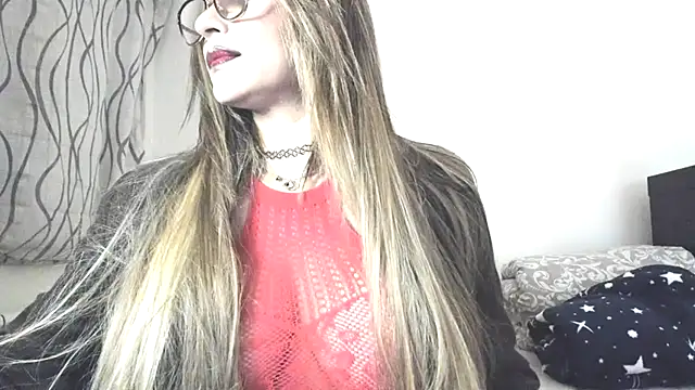 CristalDivine online show from March 9, 7:45 am