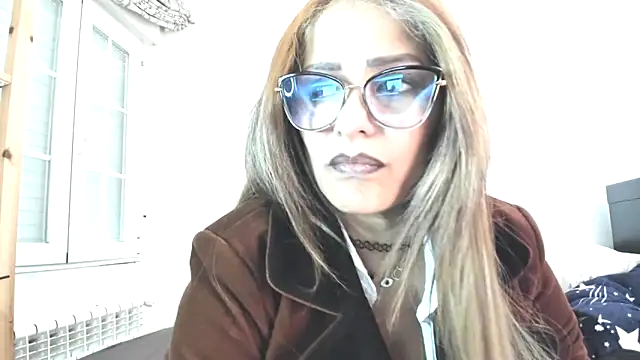 Snapshot of CristalDivine chatting on February 12, 9:53 am CristalDivine online show from February 12, 9:53 am