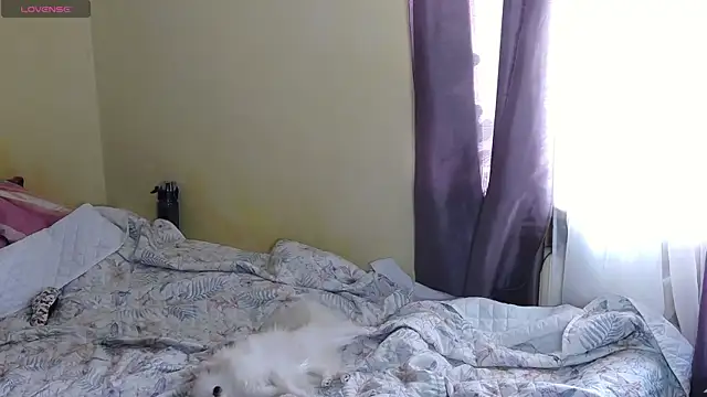 CindyJonson online show from April 13, 6:17 am