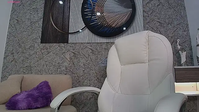 octavia rouse online show from February 11, 6:41 pm