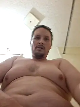 bushhogger8371 online show from June 10, 8:54 pm