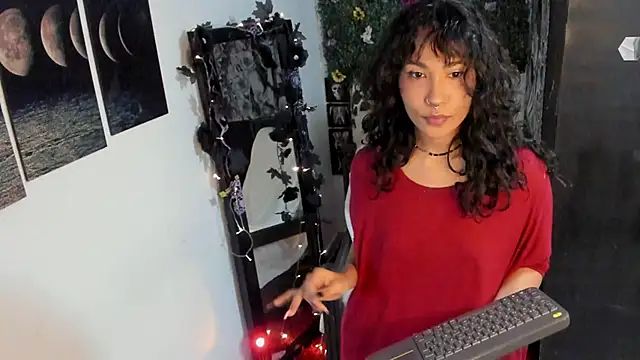 Mary Rosse1 online show from November 13, 7:18 pm