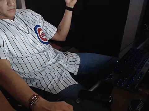 GruesoMexico online show from April 3, 11:11 pm