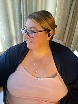 Iceprincess2bad4u online show from May 30, 6:20 am