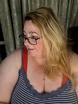 Iceprincess2bad4u online show from March 18, 6:09 pm