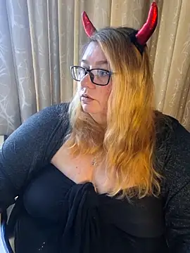 Iceprincess2bad4u online show from May 3, 6:18 am