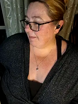 Iceprincess2bad4u online show from February 24, 6:09 pm