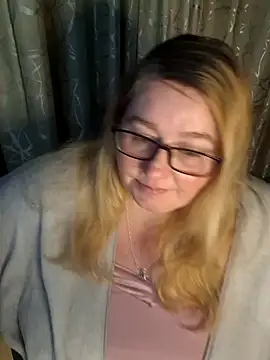 Iceprincess2bad4u online show from June 3, 6:34 pm