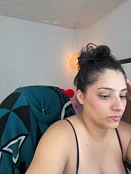 YummyAnna  online show from November 6, 8:57 pm