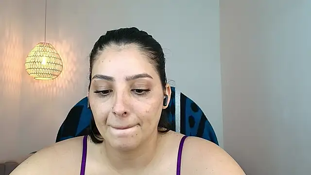 YummyAnna  online show from May 8, 8:12 pm
