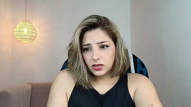 YummyAnna  online show from June 17, 7:24 pm