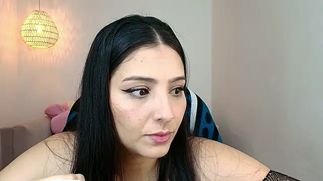 YummyAnna  online show from February 17, 8:17 pm