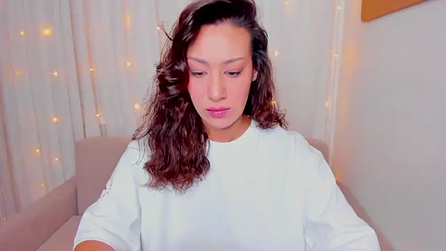 Snapshot of FieryHeart chatting on January 12, 4:14 pm FieryHeart online show from January 12, 4:14 pm