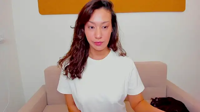 Snapshot of FieryHeart chatting on December 13, 8:04 pm FieryHeart online show from December 13, 8:04 pm