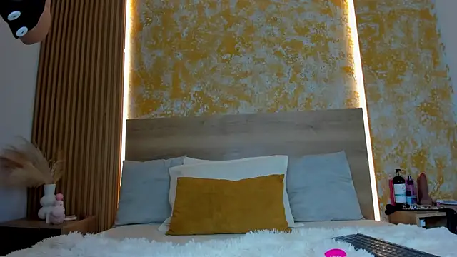 Kathy taylor  online show from March 13, 11:37 am