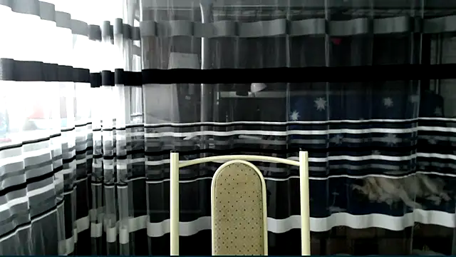 Snapshot of cold_lollipop chatting on November 19, 7:08 am cold lollipop online show from November 19, 7:08 am