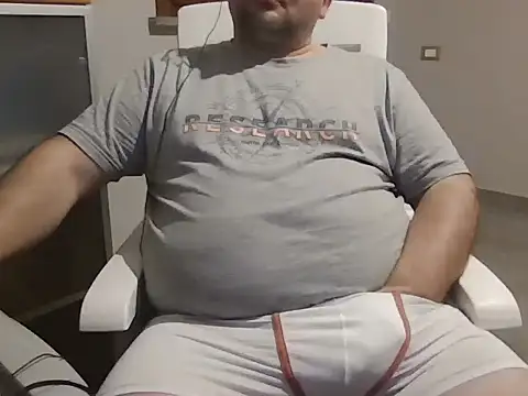 iron boy80 online show from April 17, 9:50 pm