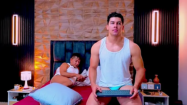FelipeAndMarcello3 online show from May 27, 2:13 pm