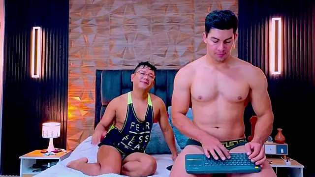 FelipeAndMarcello3 online show from May 28, 2:34 pm