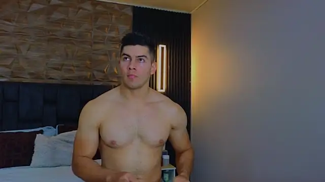 FelipeAndMarcello3 online show from February 26, 7:53 pm