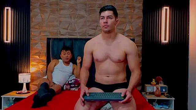 FelipeAndMarcello3 online show from November 14, 2:32 pm