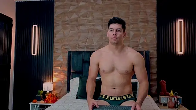 FelipeAndMarcello3 online show from September 22, 2:45 pm