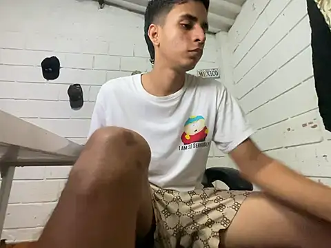 Max TheHorseDick online show from July 16, 2:08 am