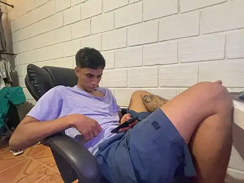 Max TheHorseDick online show from February 9, 11:25 pm