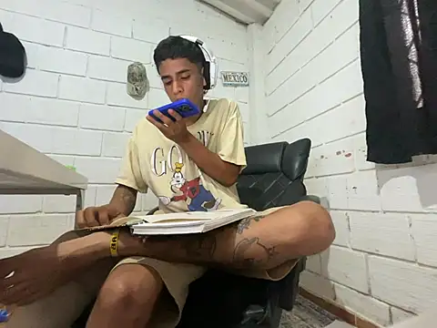 Max TheHorseDick online show from July 9, 4:39 pm