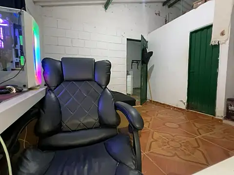 Max TheHorseDick online show from March 23, 11:37 pm