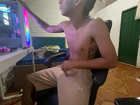 Max TheHorseDick online show from April 3, 3:51 pm