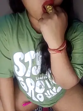 Sweet-Berry online show from February 24, 5:53 pm