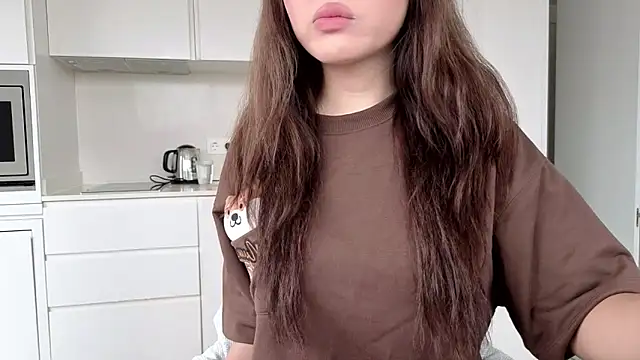 Snapshot of TammiLou chatting on March 1, 8:25 am TammiLou online show from March 1, 8:25 am