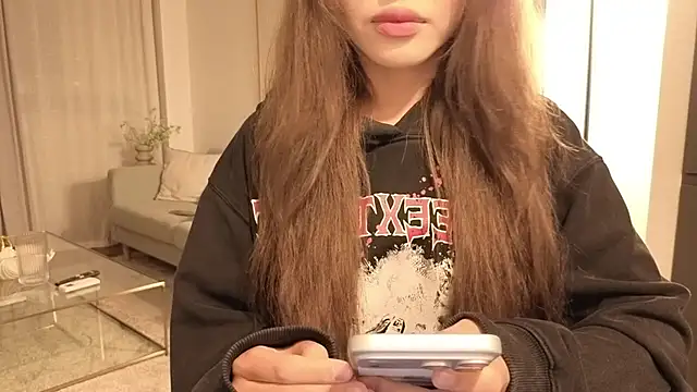 Snapshot of TammiLou chatting on December 21, 7:21 am TammiLou online show from December 21, 7:21 am