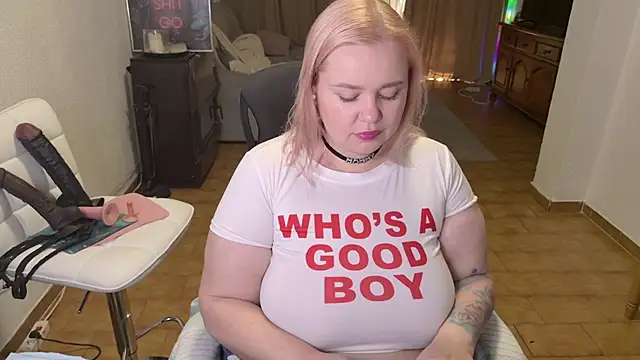 MargotGrey online show from March 7, 9:05 am