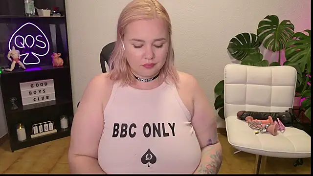 MargotGrey online show from June 19, 4:13 pm