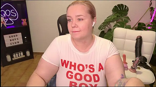 MargotGrey online show from July 11, 8:25 am