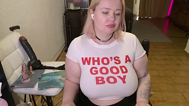 MargotGrey online show from April 13, 8:29 am