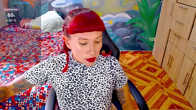 Eimy lorens online show from October 31, 7:54 pm