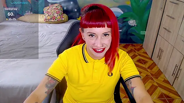 Snapshot of Eimy_lorens chatting on June 1, 7:24 pm Eimy lorens online show from June 1, 7:24 pm