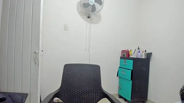 HUGEBOOBS MILF online show from May 26, 12:47 pm