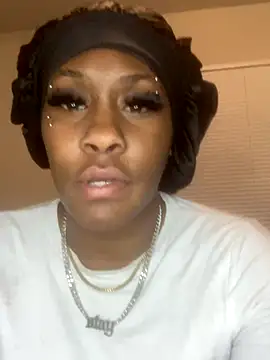 Foreignthababyy online show from January 7, 5:45 am