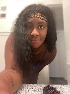 Snapshot of Foreignthababyy chatting on May 10, 1:14 pm Foreignthababyy online show from May 10, 1:14 pm