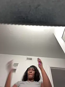 Foreignthababyy online show from March 25, 5:29 am