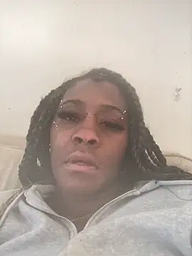 Foreignthababyy online show from November 27, 2:17 pm